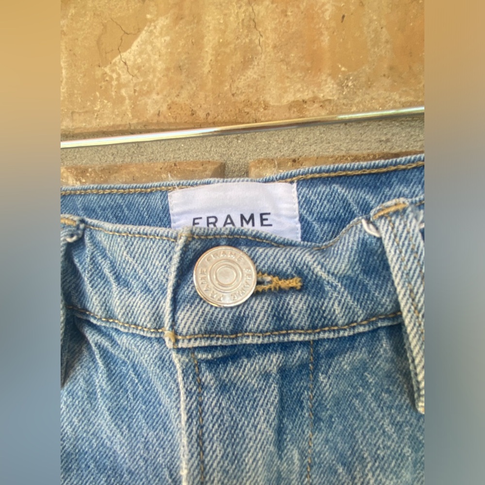 Frame Le High Straight Distressed Jeans, Size 25 - Picture 2 of 9